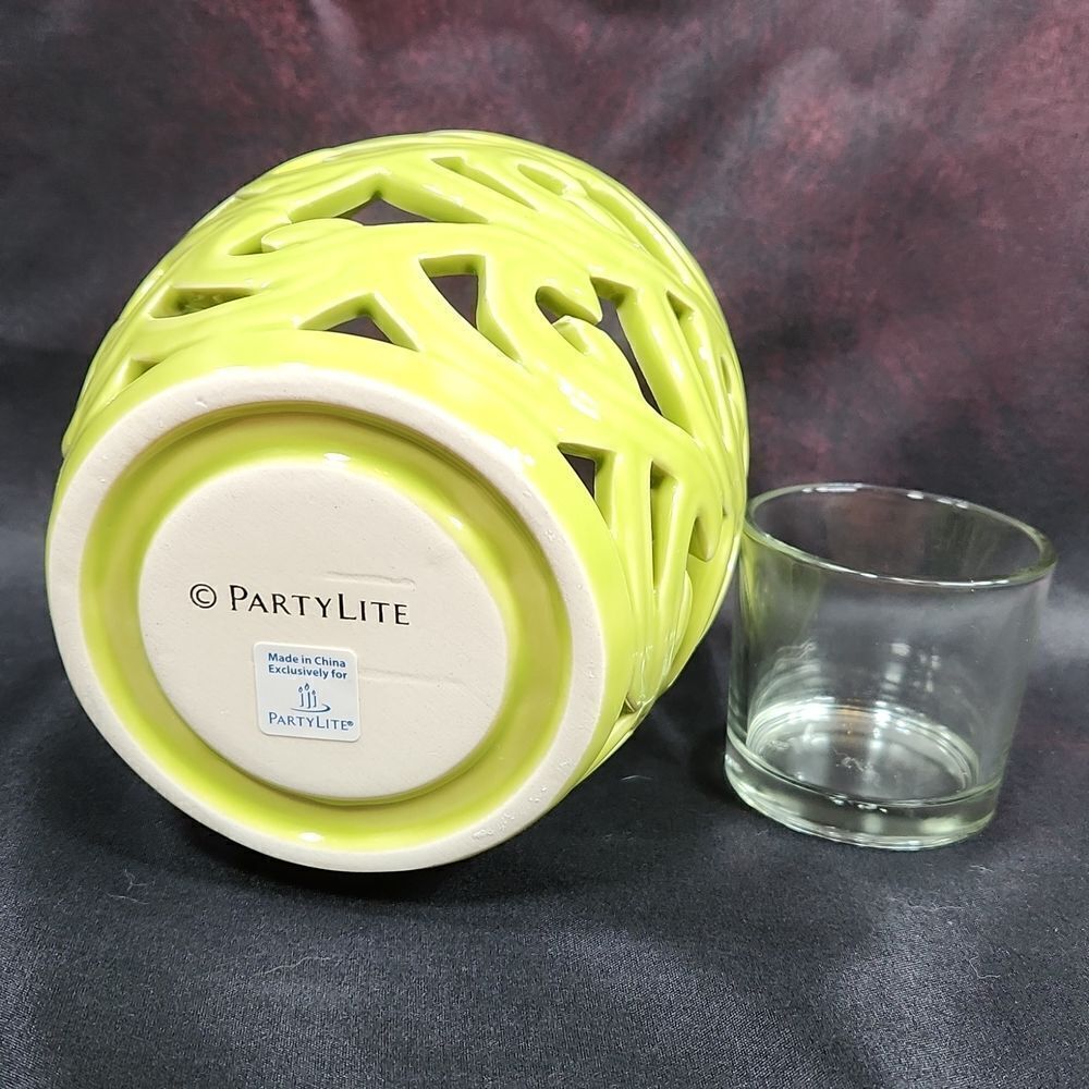 🩵NIB Partylite Green Waves Ceramic Tealight/Votive Candle Holder - Picture 4 of 10